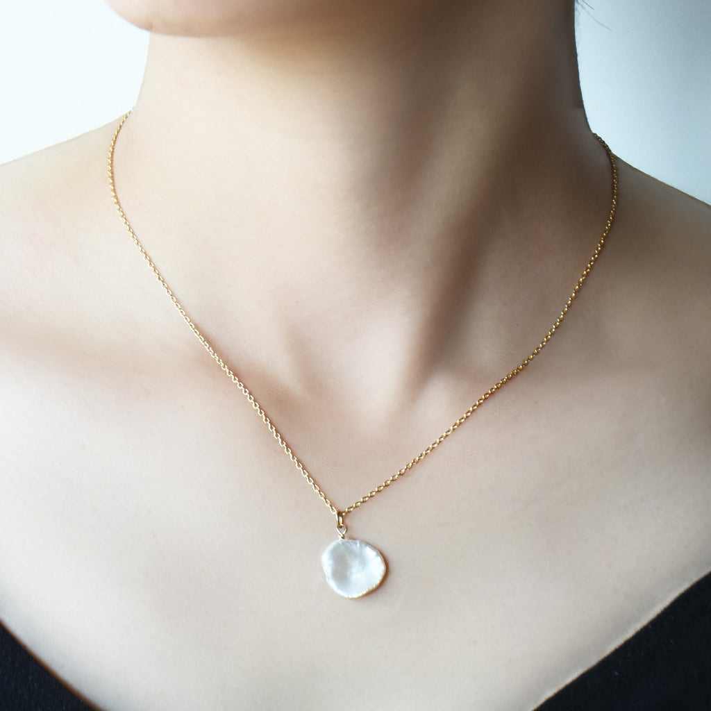 Collier de pétales de perles Keshi