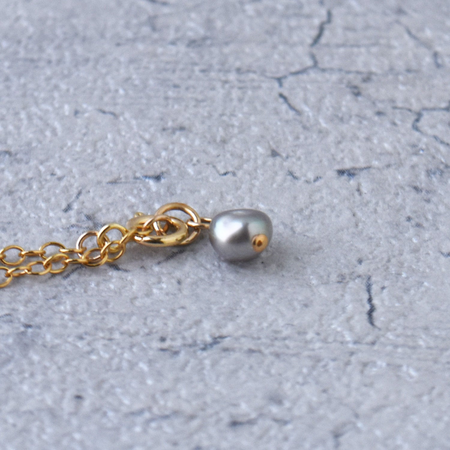 グリーンアベンチュリンと淡水パールのネックレス