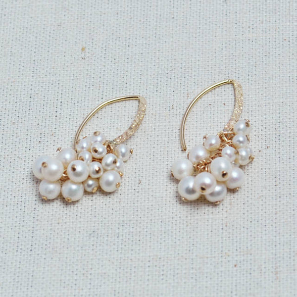 淡水パールドットピアス【6月の誕生石】 Freshwater Pearls Dot Earrings