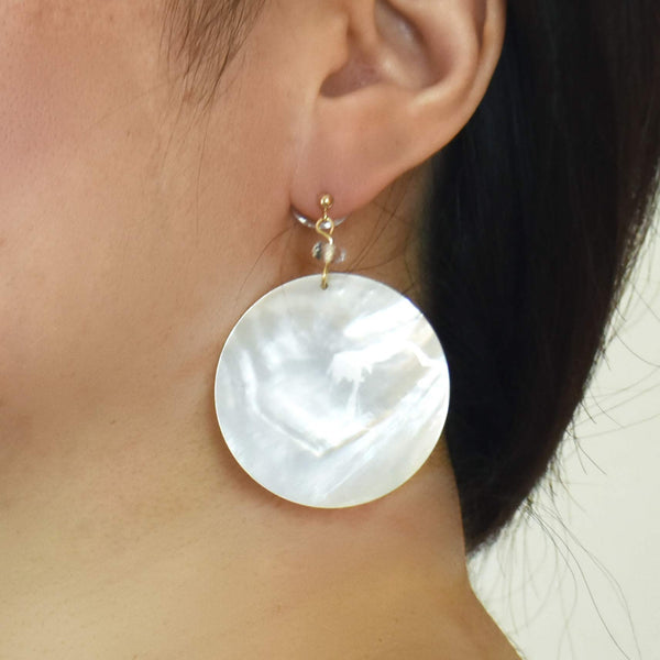 シェルピアス　Shell Earrings