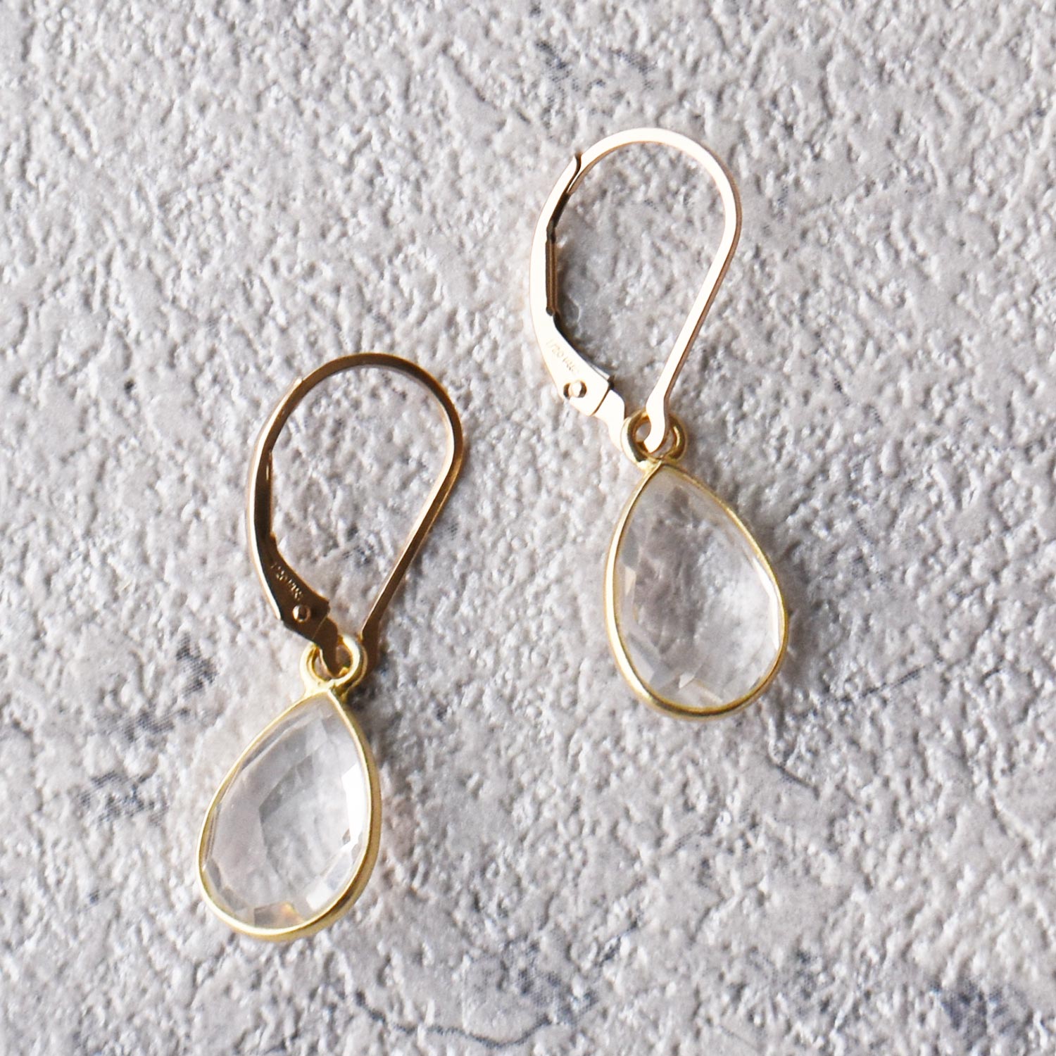 天然石ドロップピアス