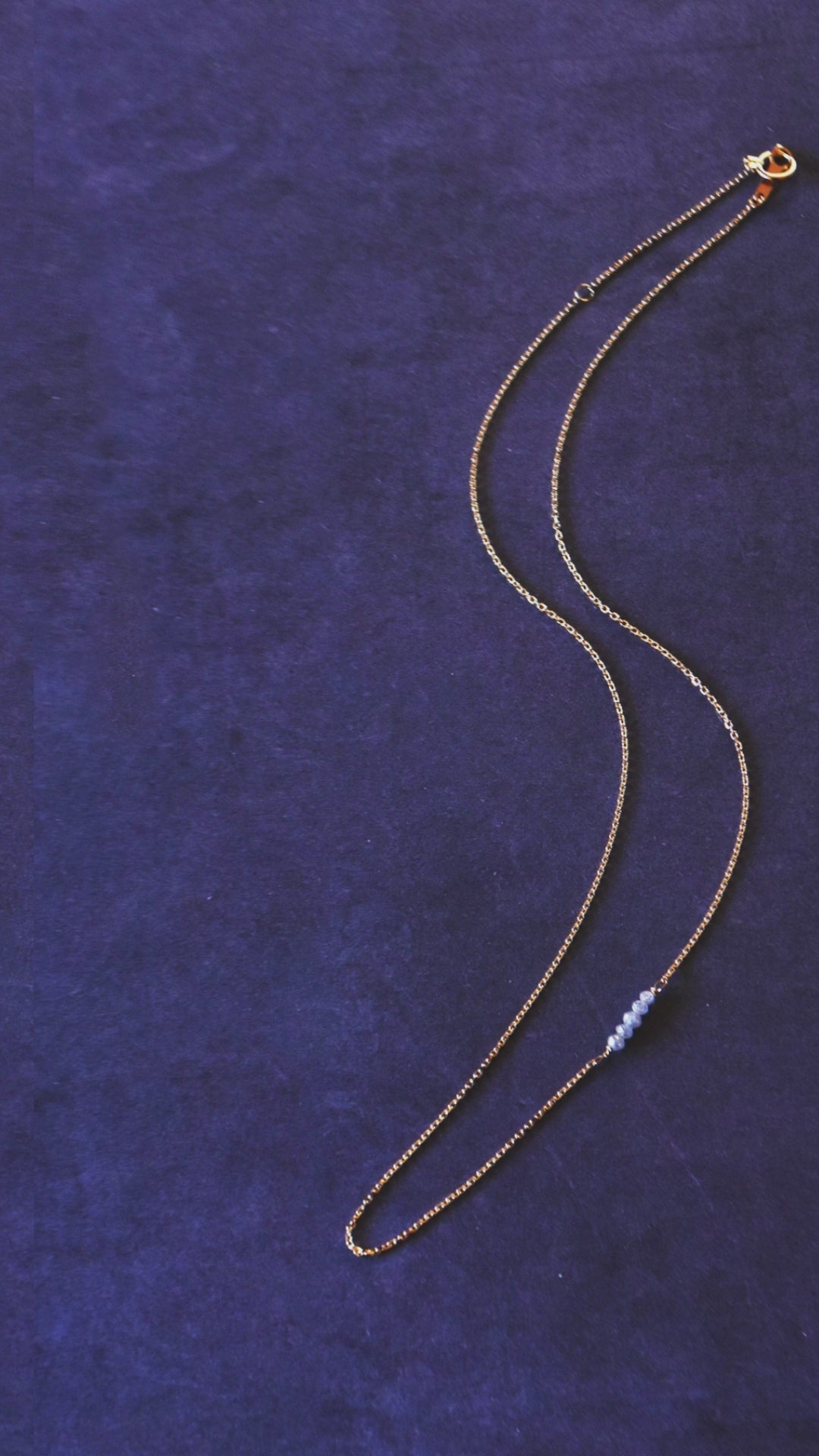 Collier en diamants K10, K18 [Pierre de naissance d'avril]
