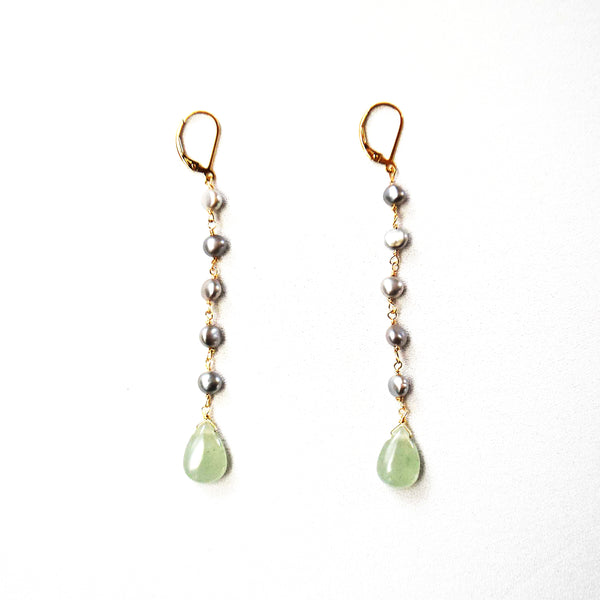 グリーンアベンチュリンと淡水パールのロングピアス　Green Aventurine × Fresh Water Pearl Long Earrings